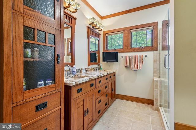 319 6TH AVE NE, Glen Burnie, MD 21060