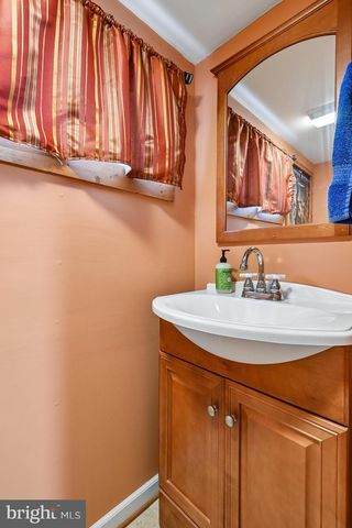 319 6TH AVE NE, Glen Burnie, MD 21060