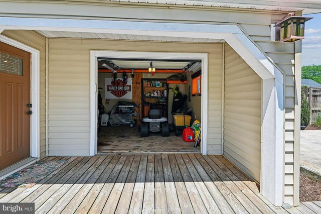 319 6TH AVE NE, Glen Burnie, MD 21060