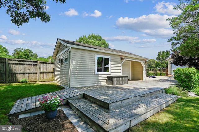 319 6TH AVE NE, Glen Burnie, MD 21060