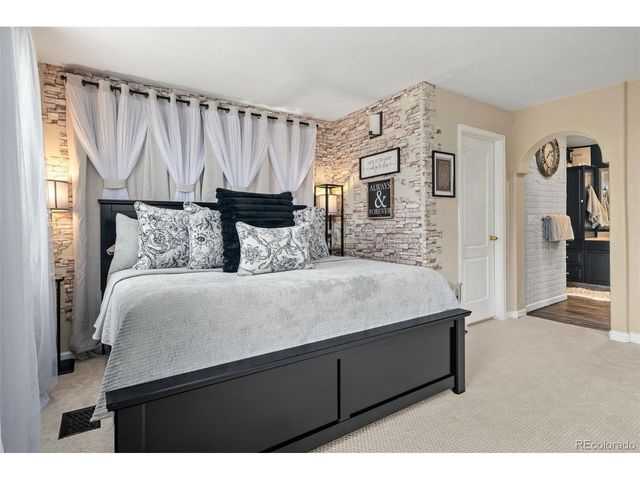 6691 S Abilene Way, Centennial, CO 80111