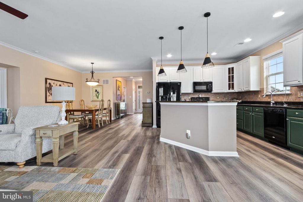 20 E DEHART AVE, CLAYTON, NJ 08312 — photo 4