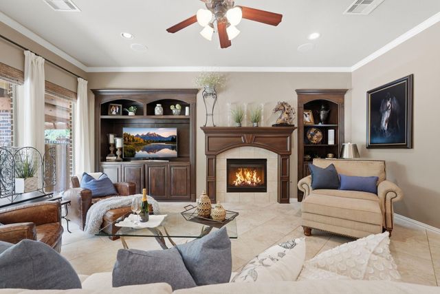 147 W Crystal Canyon Circle, The Woodlands, TX 77389