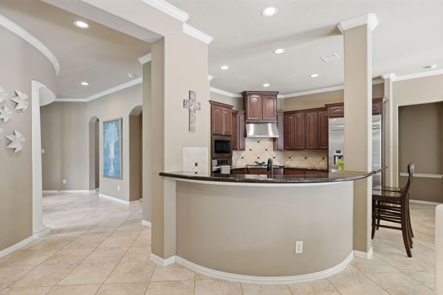 147 W Crystal Canyon Circle, The Woodlands, TX 77389