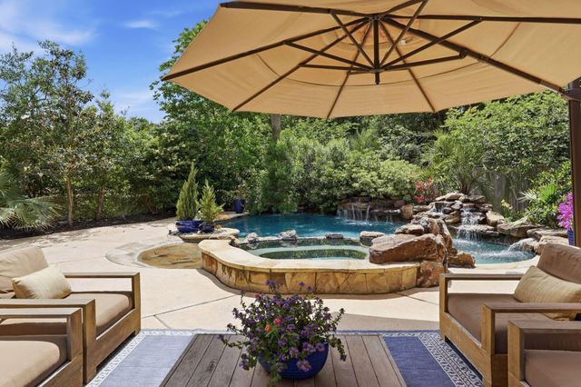 147 W Crystal Canyon Circle, The Woodlands, TX 77389