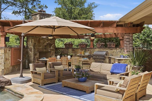 147 W Crystal Canyon Circle, The Woodlands, TX 77389