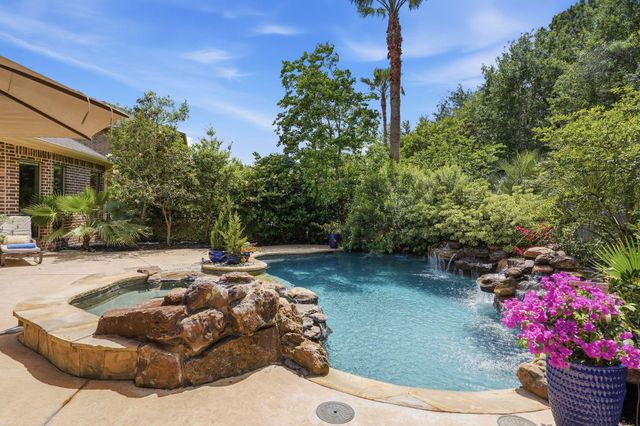 147 W Crystal Canyon Circle, The Woodlands, TX 77389