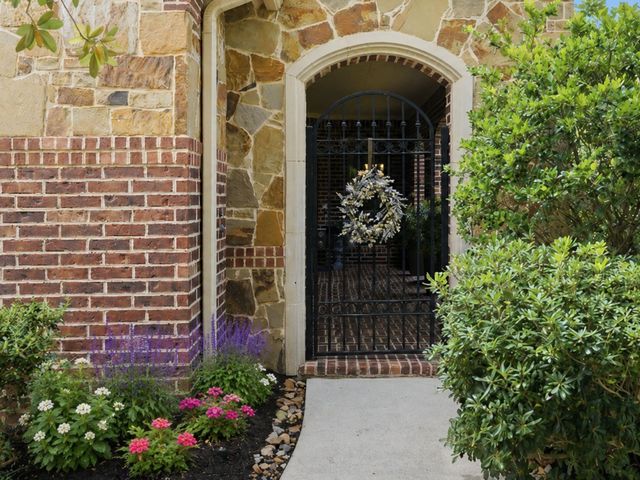 147 W Crystal Canyon Circle, The Woodlands, TX 77389