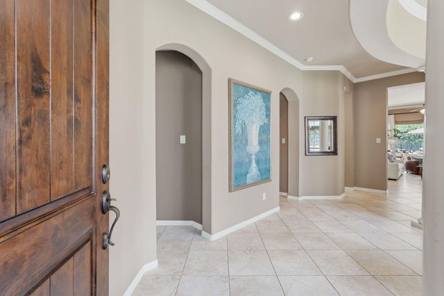 147 W Crystal Canyon Circle, The Woodlands, TX 77389