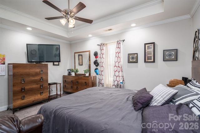 505 E Cloninger Street, Dallas, NC 28034