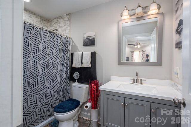 505 E Cloninger Street, Dallas, NC 28034