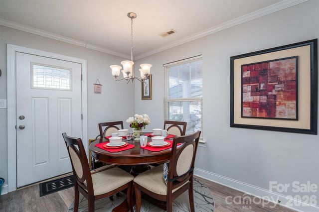 505 E Cloninger Street, Dallas, NC 28034