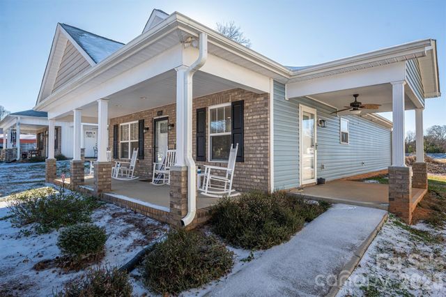 505 E Cloninger Street, Dallas, NC 28034