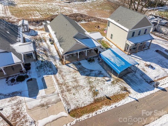 505 E Cloninger Street, Dallas, NC 28034