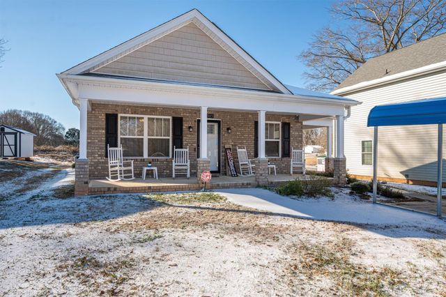 505 E Cloninger Street, Dallas, NC 28034