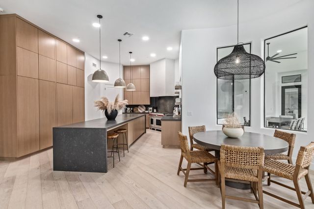 5316 E Royal View Drive S, Phoenix, AZ 85018