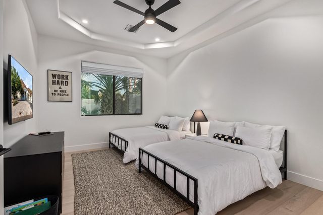5316 E Royal View Drive S, Phoenix, AZ 85018