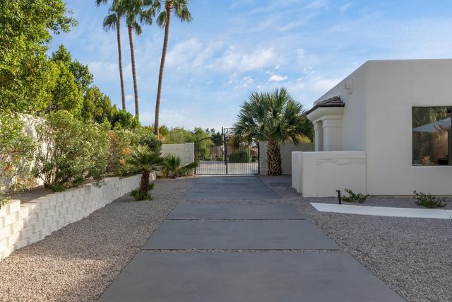 5316 E Royal View Drive S, Phoenix, AZ 85018