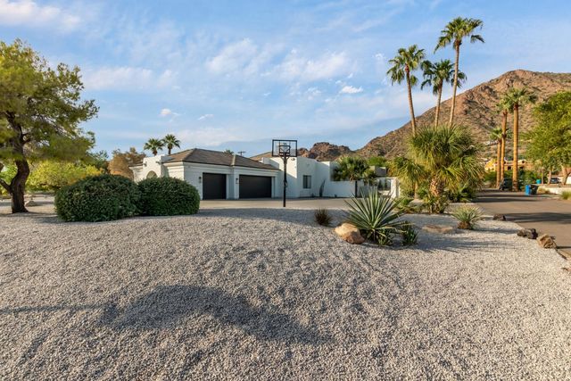 5316 E Royal View Drive S, Phoenix, AZ 85018
