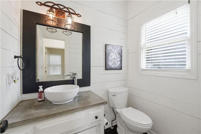 8004 W 144th Place, Overland Park, KS 66223