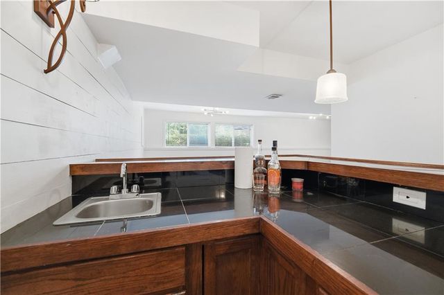 8004 W 144th Place, Overland Park, KS 66223