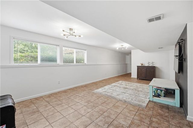 8004 W 144th Place, Overland Park, KS 66223