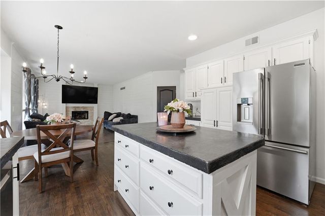 8004 W 144th Place, Overland Park, KS 66223