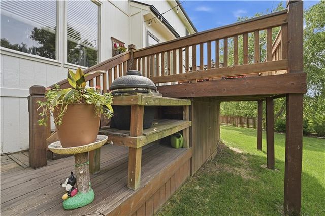 8004 W 144th Place, Overland Park, KS 66223