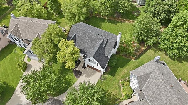 8004 W 144th Place, Overland Park, KS 66223