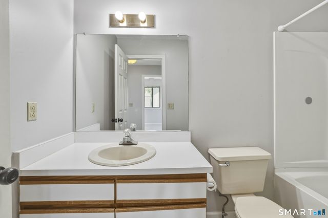 20 Reed Court 20, Bloomfield, CT 06002