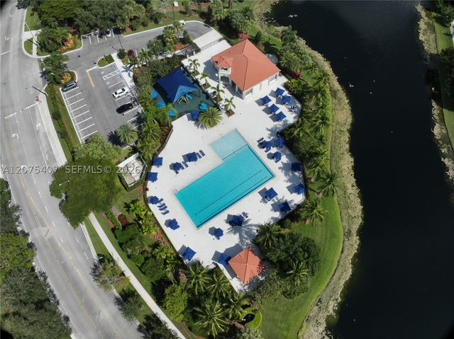 4114 Sapphire St, Weston, FL 33331