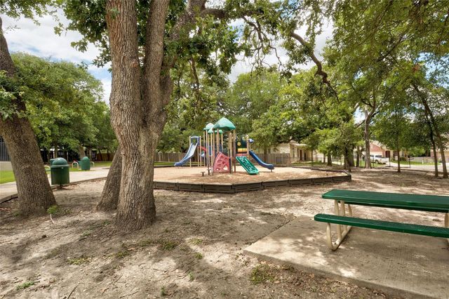 5228 Bantom Woods BND, Austin, TX 78724