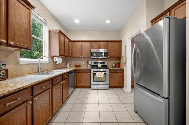 5228 Bantom Woods BND, Austin, TX 78724