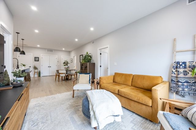 70 Shawsheen Road PH5, Boston, MA 02128