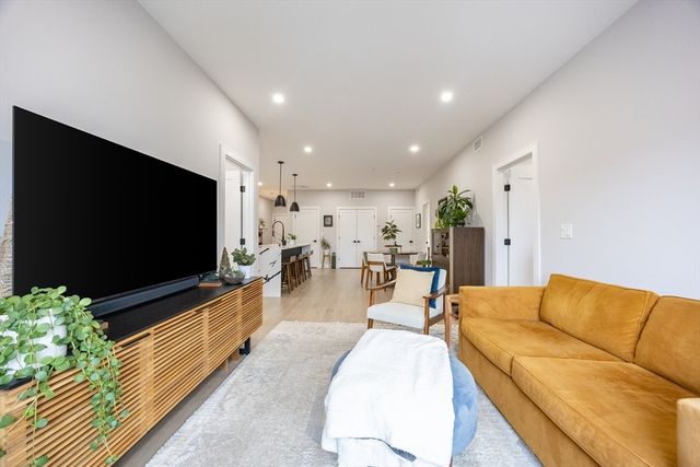 70 Shawsheen Road PH5, Boston, MA 02128