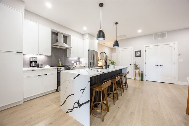 70 Shawsheen Road PH5, Boston, MA 02128