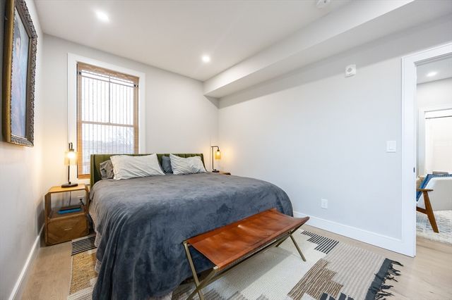 70 Shawsheen Road PH5, Boston, MA 02128