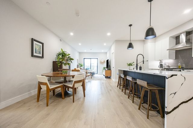 70 Shawsheen Road PH5, Boston, MA 02128