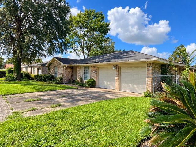 9623 Glenwood Forest Drive, Houston, TX 77078