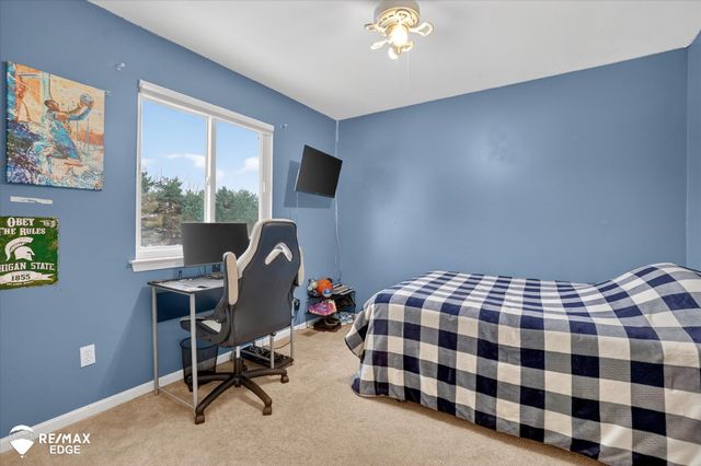 1462 Manistee Drive, Grand Blanc, MI 48439