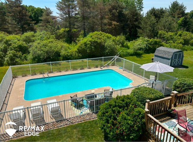 1462 Manistee Drive, Grand Blanc, MI 48439