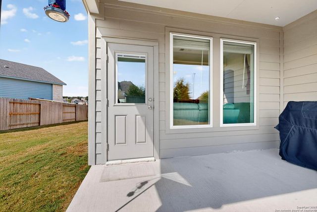 6337 Black Butte, Schertz, TX 78108