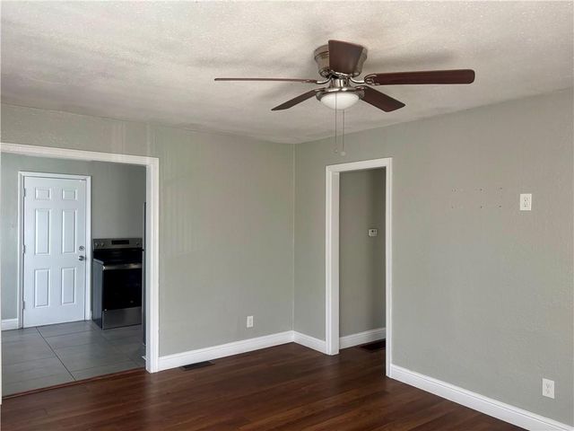 5601 E 27th Terrace, Kansas City, MO 64128