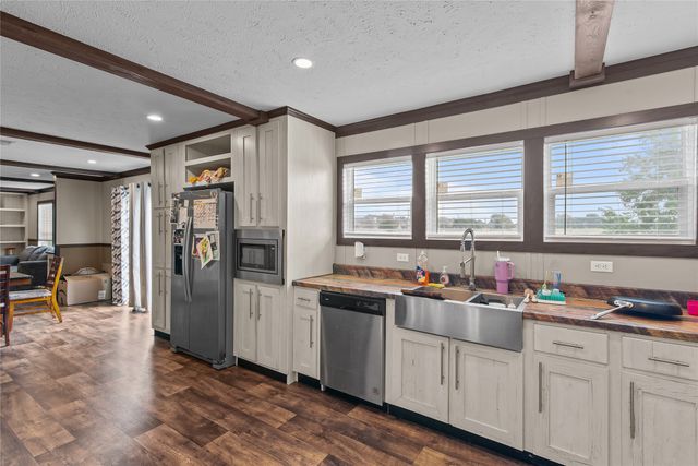 4638 Benton Road, Bossier City, LA 71111