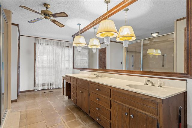 1 Mesquite Tree Avenue, Marlin, TX 76661