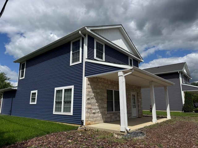 2724 S Rogers Street, Bloomington, IN 47403