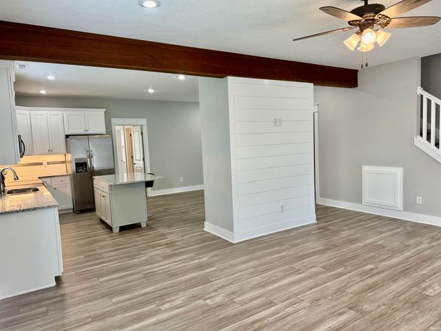 2724 S Rogers Street, Bloomington, IN 47403