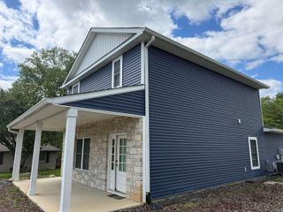 2724 S Rogers Street, Bloomington, IN 47403