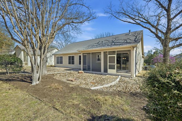 196 Whispering Wind DR, Georgetown, TX 78633