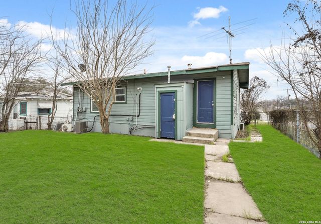 2303 Burnet, San Antonio, TX 78202
